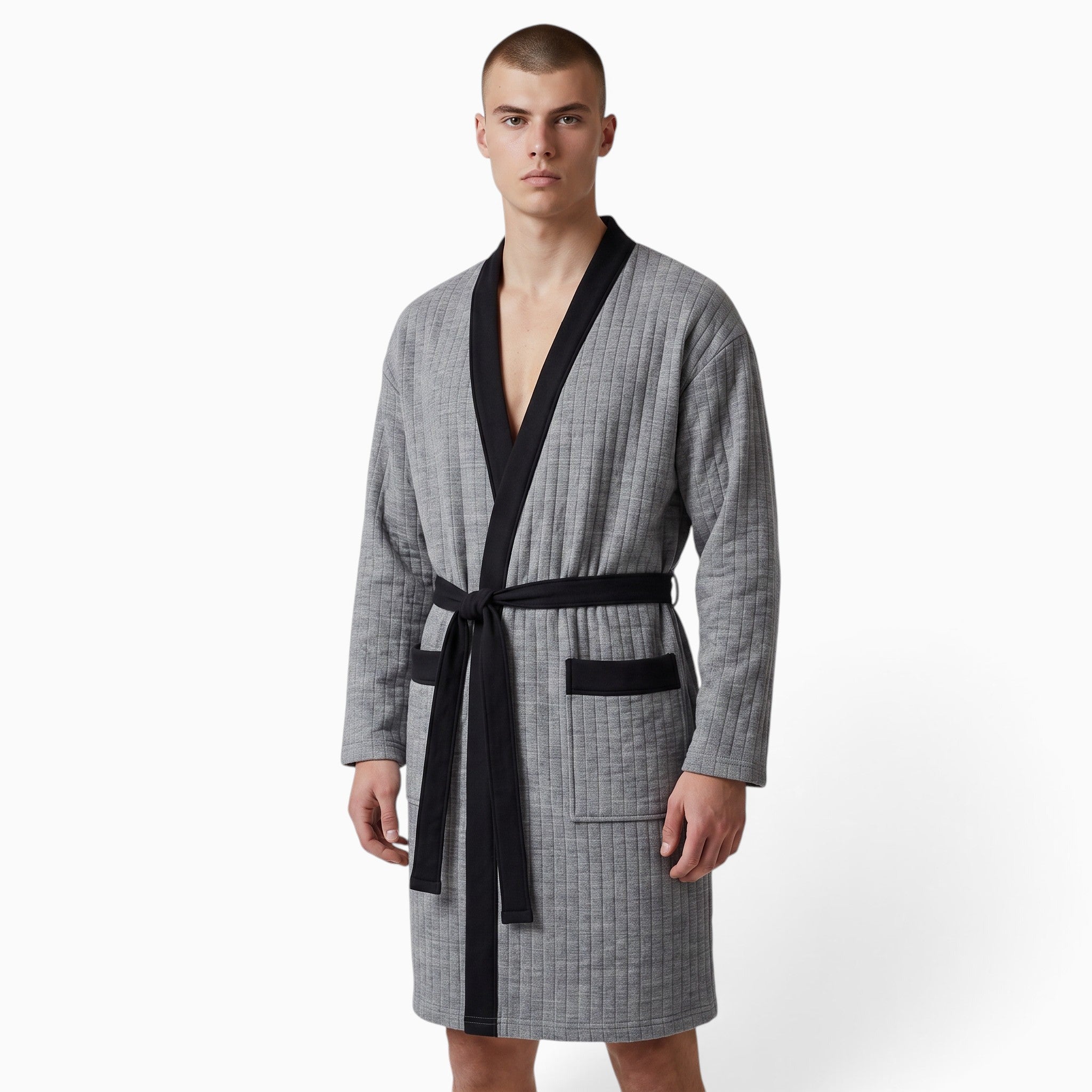 Peignoir de bain UnPeignoir pour homme en polaire grise avec col châle noir et ceinture assortie